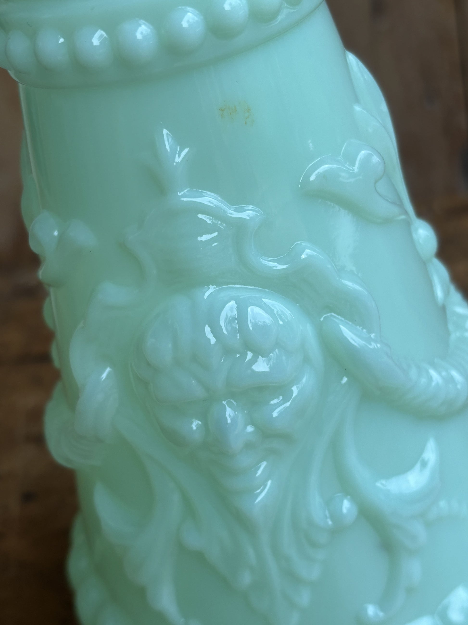 Opal vase i mint grøn