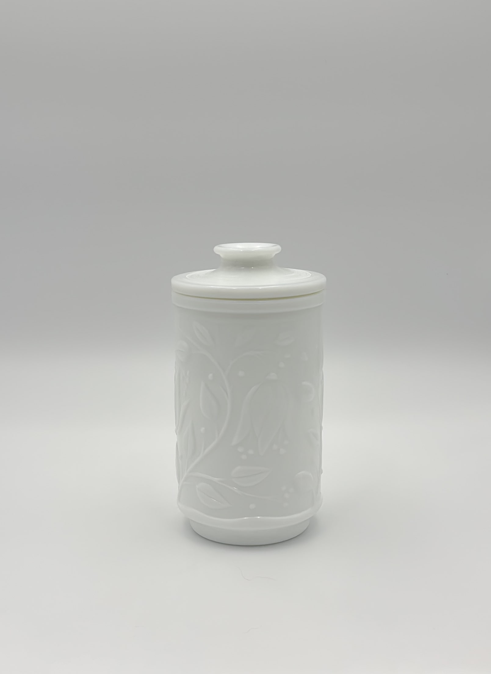 Stor opalbøtte med bladmotiv