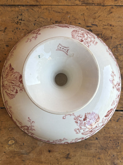 Luneville centerpiece with pink pattern