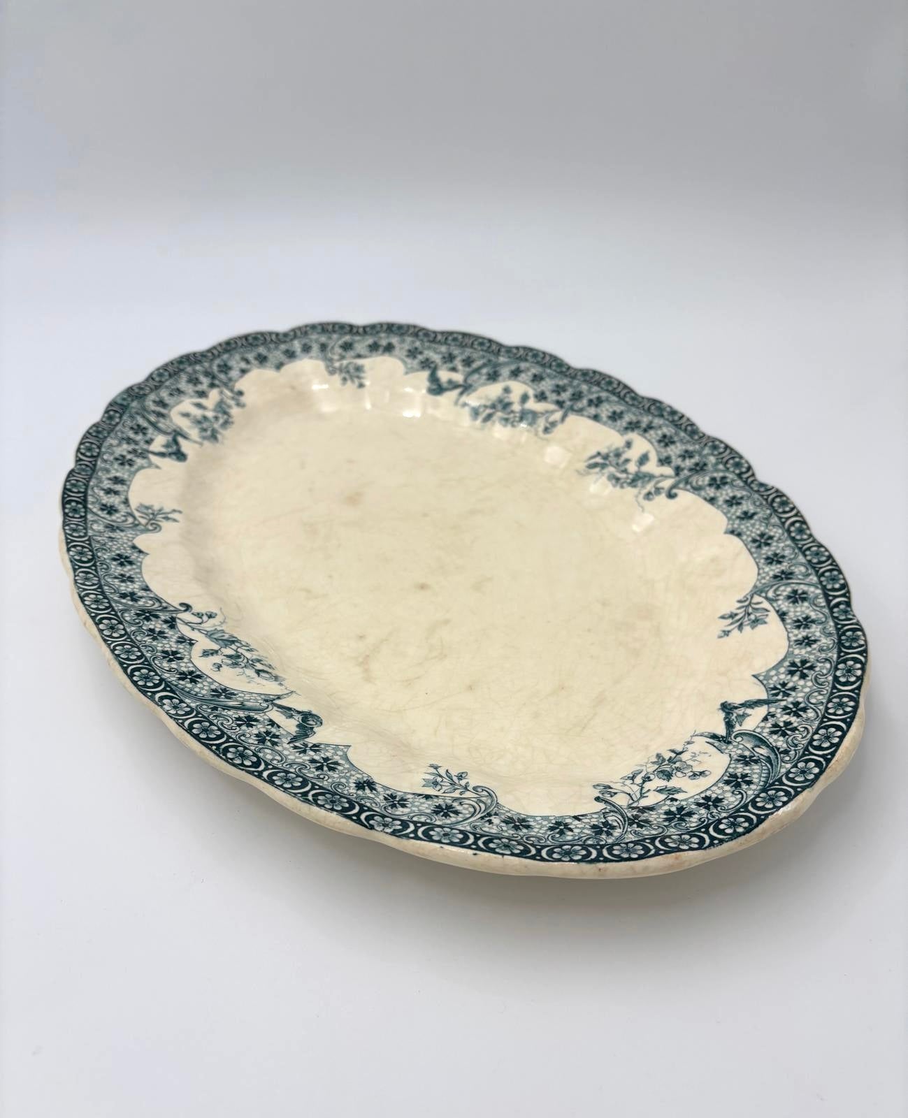 Ovalt terre de fer fad fra Boulenger