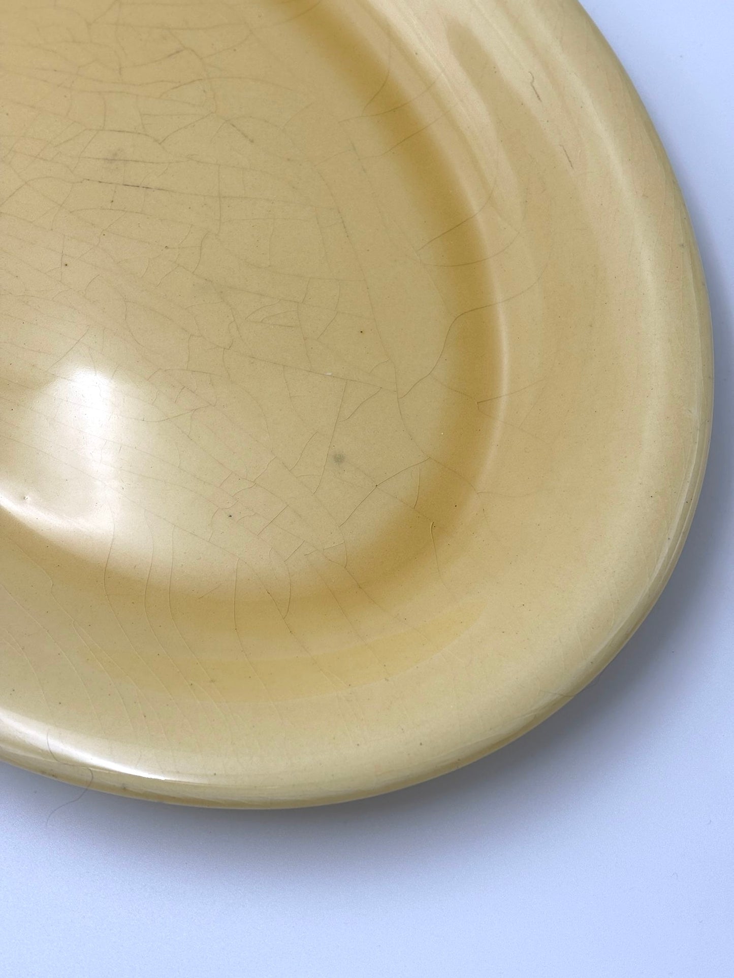 Oval yellow tray Proceram