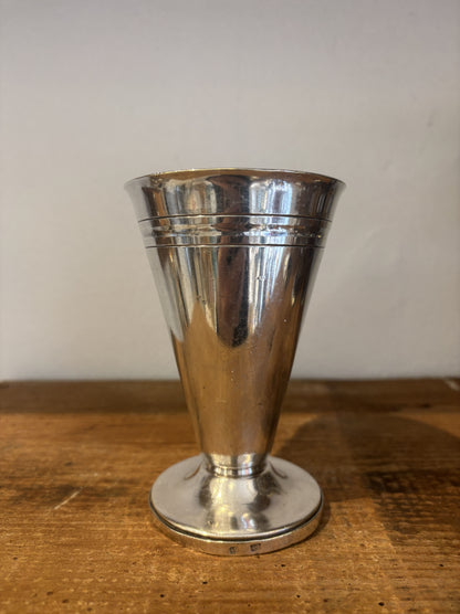 Patineret isskål i pletsølv