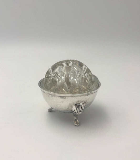 Pique Fleurs i forsølvet skål på fødder