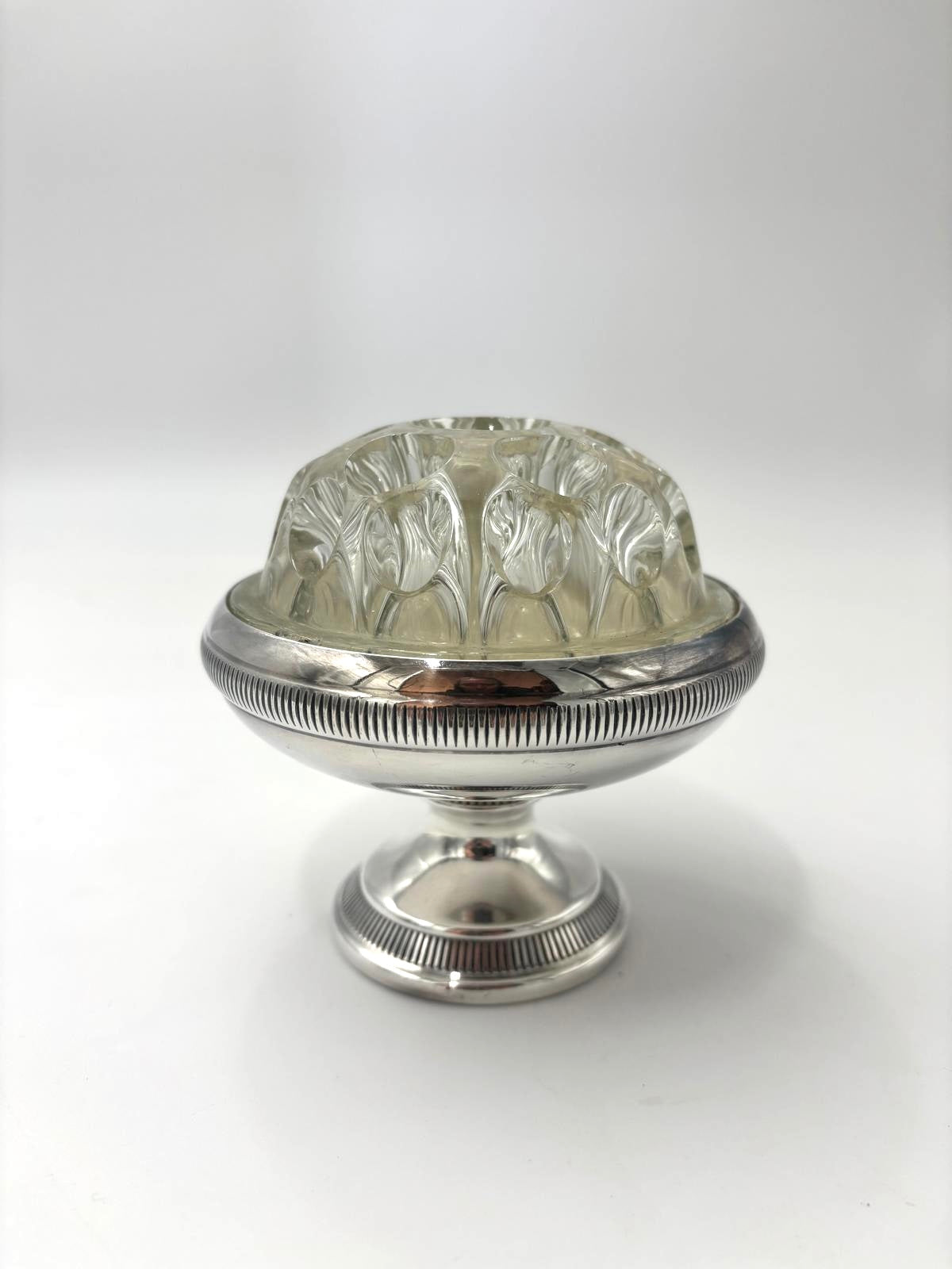 Pique Fleurs på fod