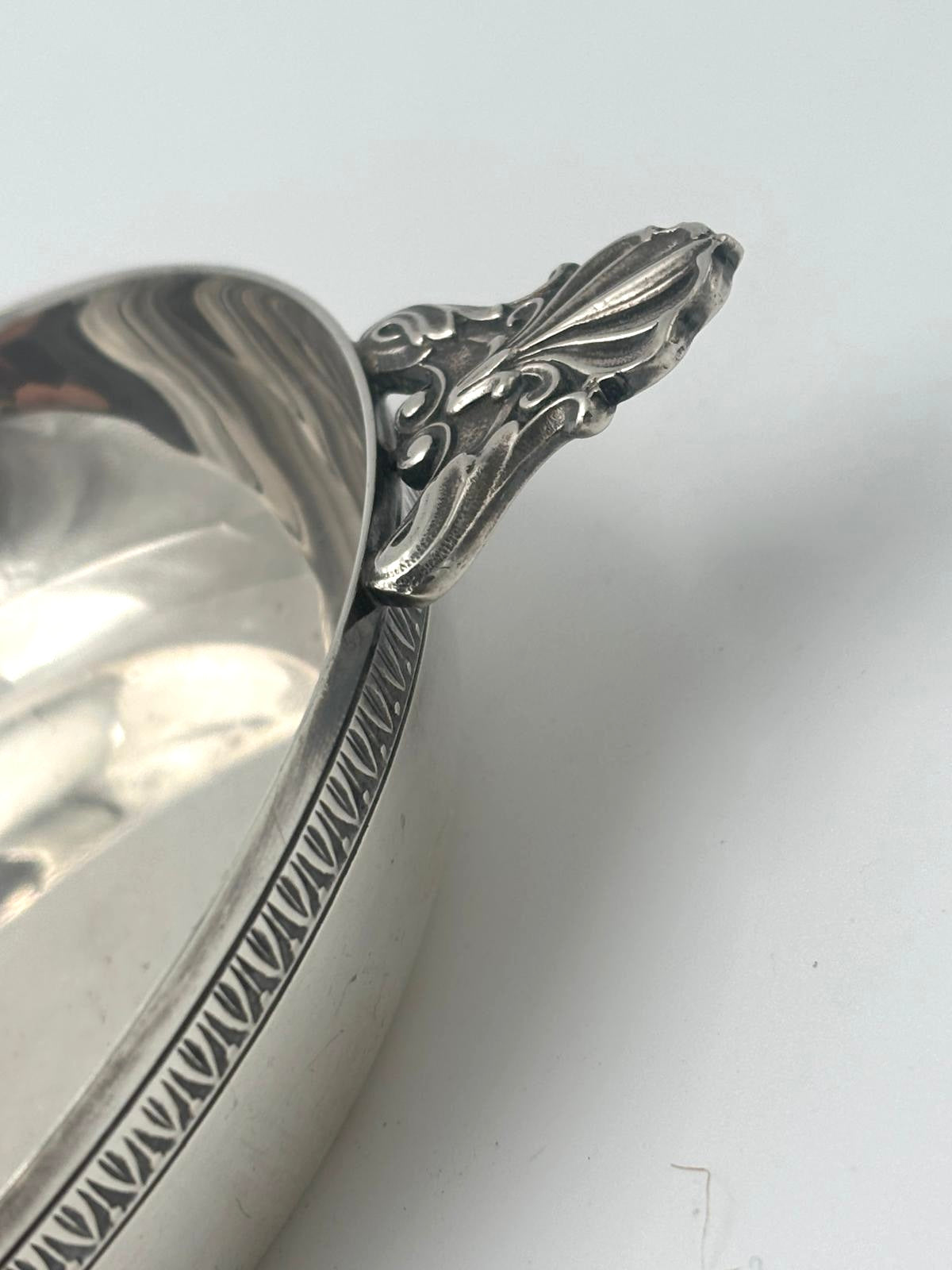 Lille serveringsskål i pletsølv