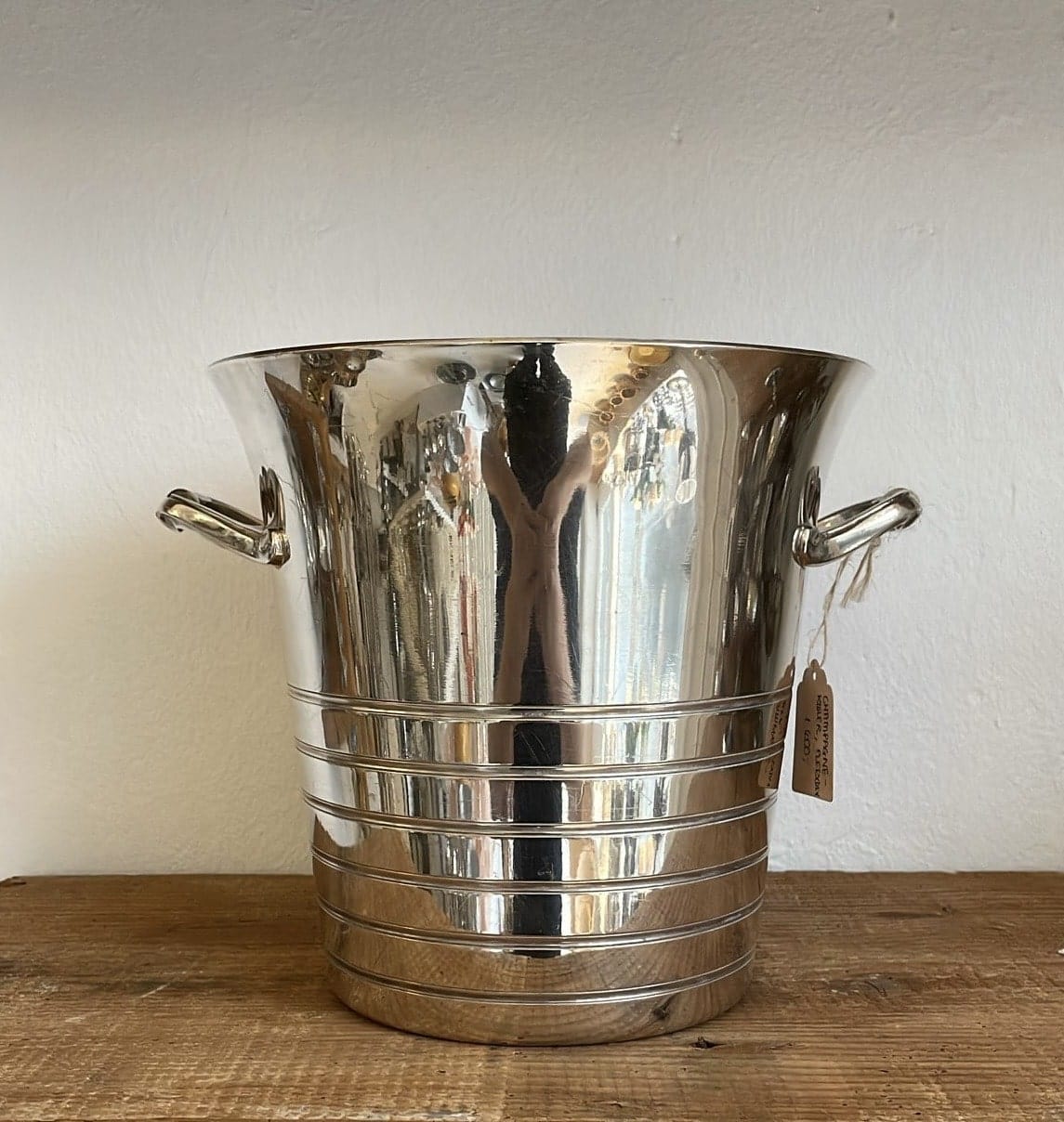 Stilren champagnekøler i pletsølv