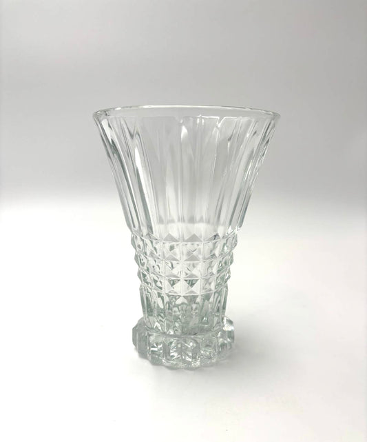 vintage vase formet som pokal