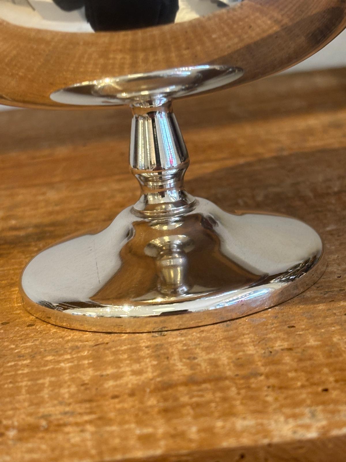 Rummelig stor forsølvet isskål