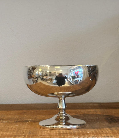 Rummelig stor forsølvet isskål