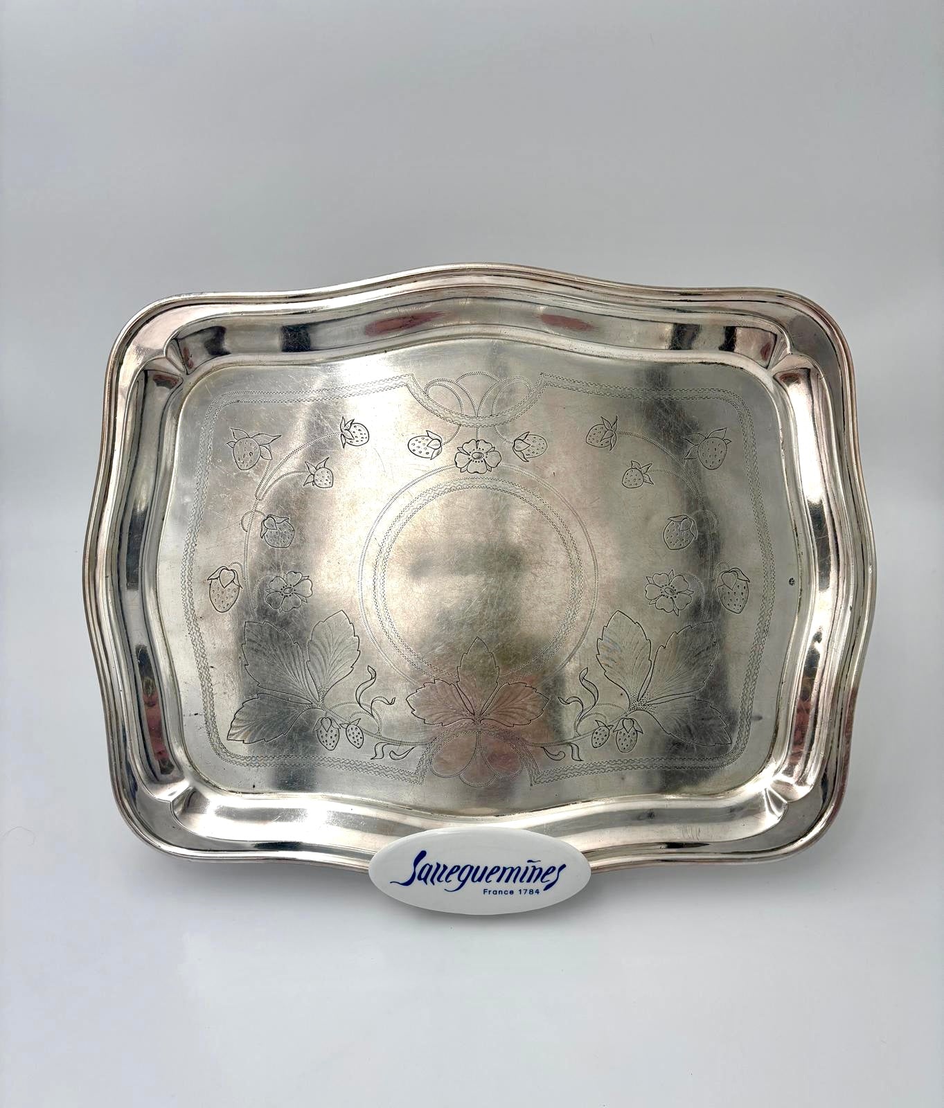 Serveringsbakke fra 1800-tallet