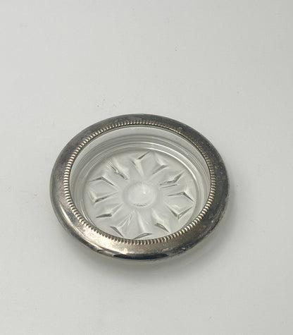 Skåner i glas med forsølvet kant