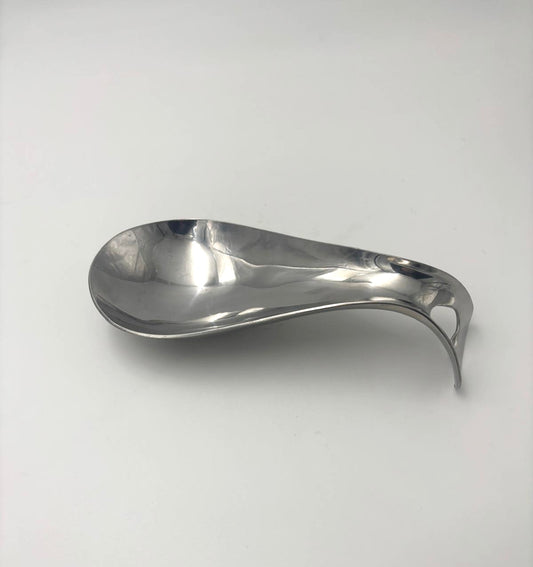 Skål med hjertehåndtag