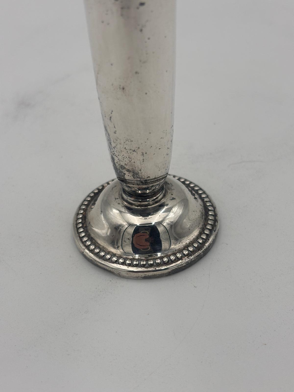 Soliflore vase med perlefod