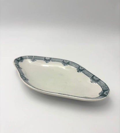 St. Amand ravier med blågrøn kant