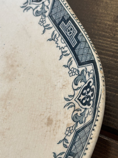 St. Amand ravier med blåt mønster