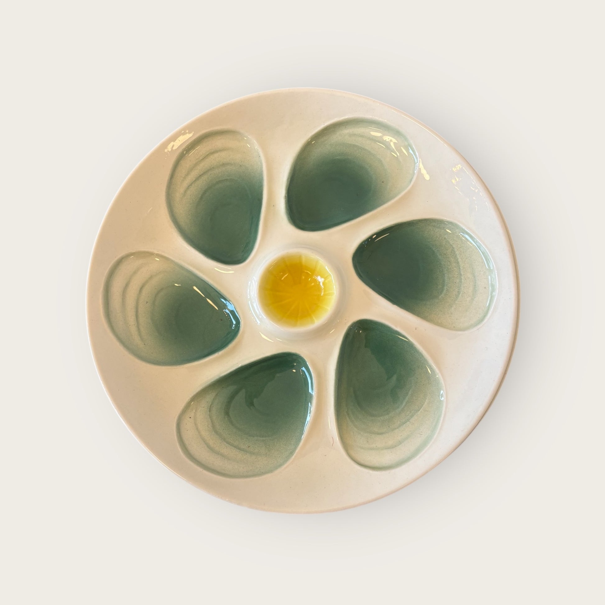 Oyster plate