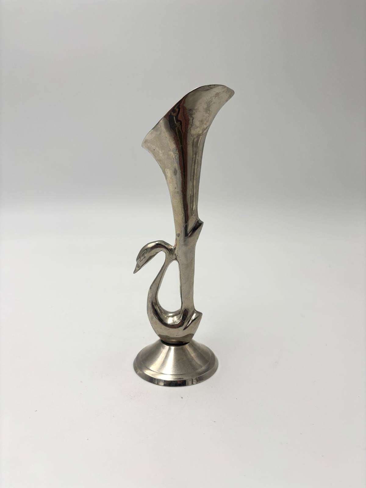 Soliflore vase with a swan motif