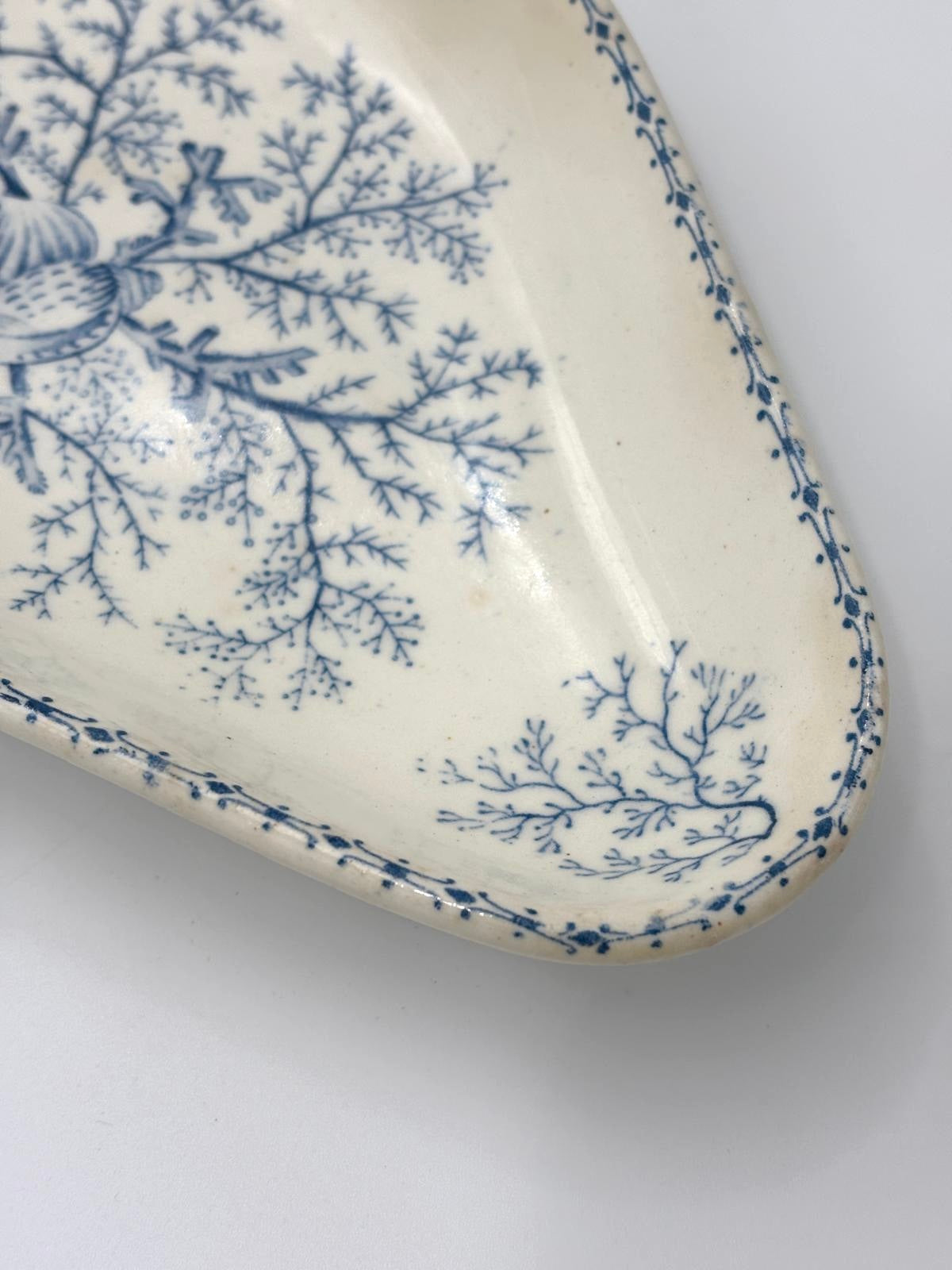 Terre de Fer ravier med koralmønster