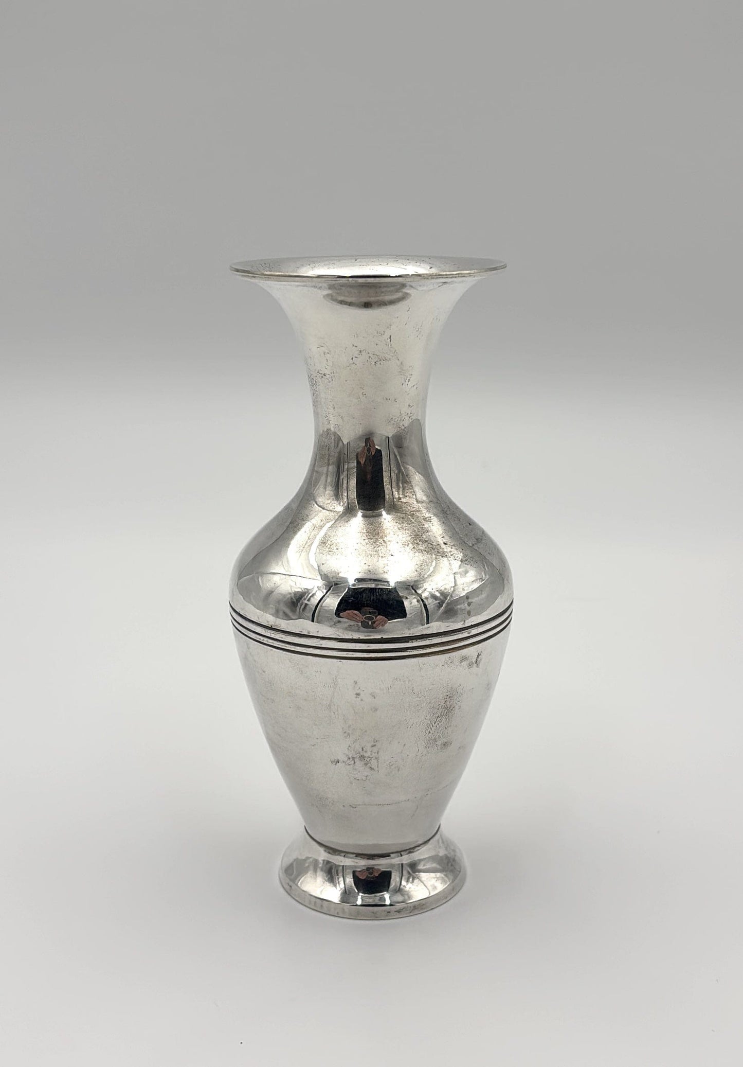 Forsølvet lille klassisk vase