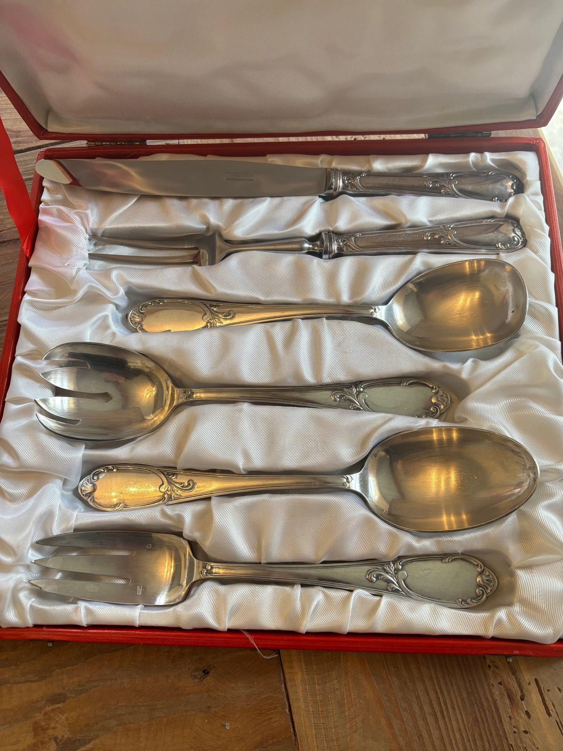 Serving set